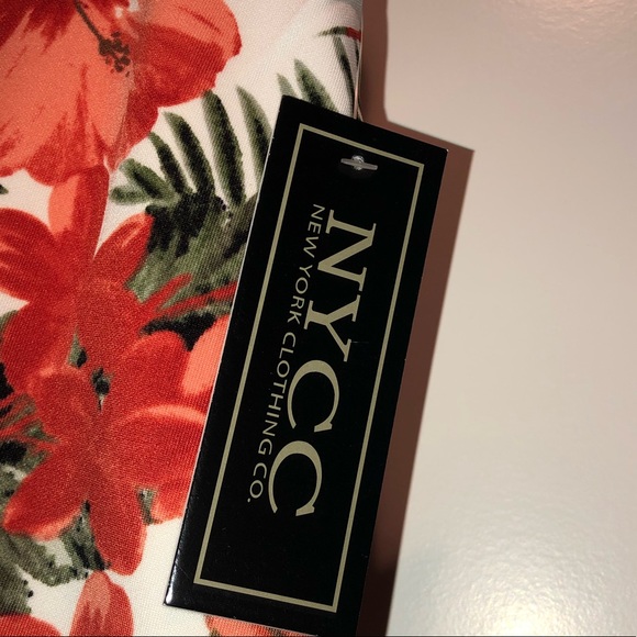 Floral body-con skirt -NEW! - Picture 6 of 6